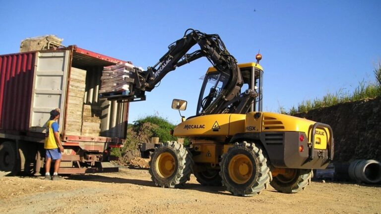 koparki-gasienicowe-10-mcr-mecalac